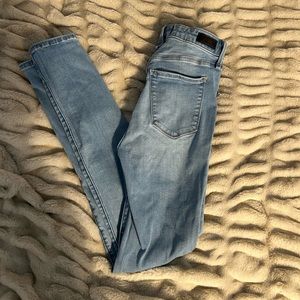 Abercrombie & Fitch Super Skinny Jeans